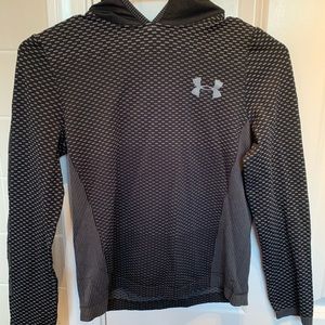 Boys under Armour pull over. Smoke free home
